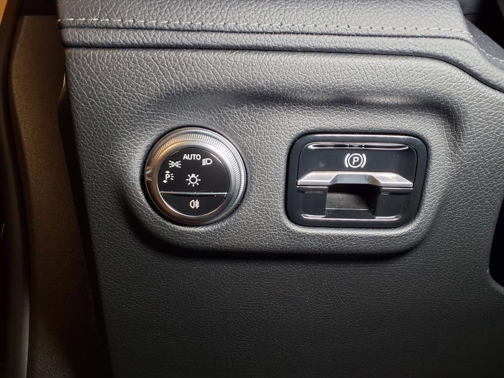 Used 2022 Mercedes-Benz EQS AMG 4MATIC image 12