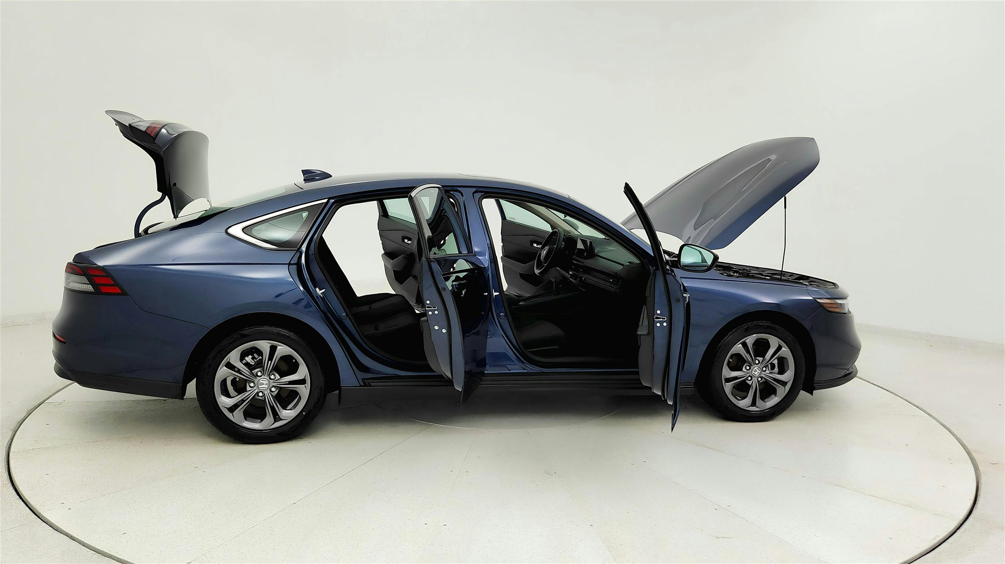 Used 2023 Honda Accord EX image 11