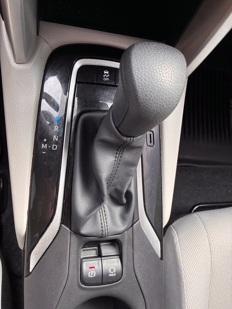 Used 2025 Toyota Corolla Cross L FWD image 39