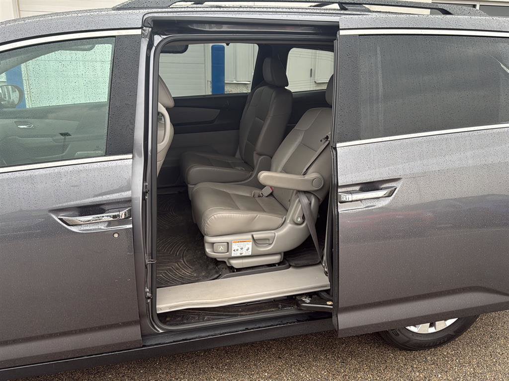 Used 2014 Honda Odyssey EX-L image 11