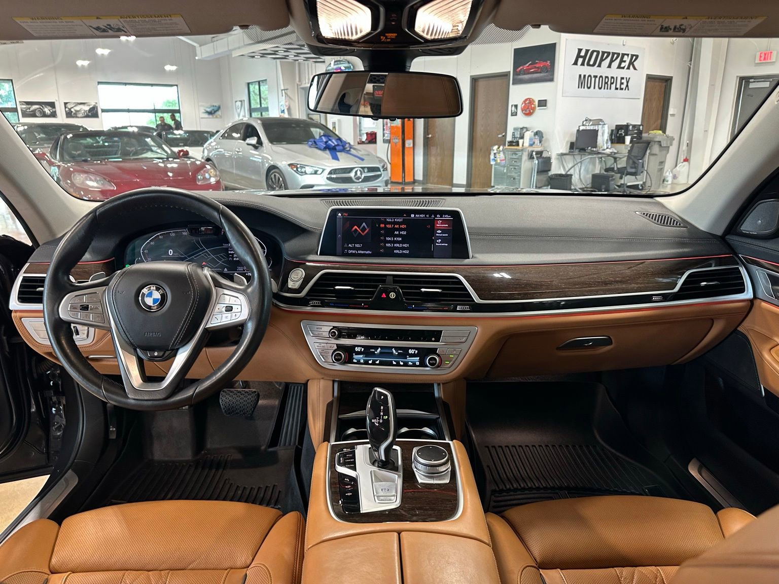 Used 2022 BMW 750i xDrive AWD/4WD image 15
