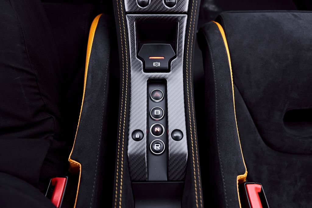 Used 2016 McLaren 675LT Coupe RWD image 90