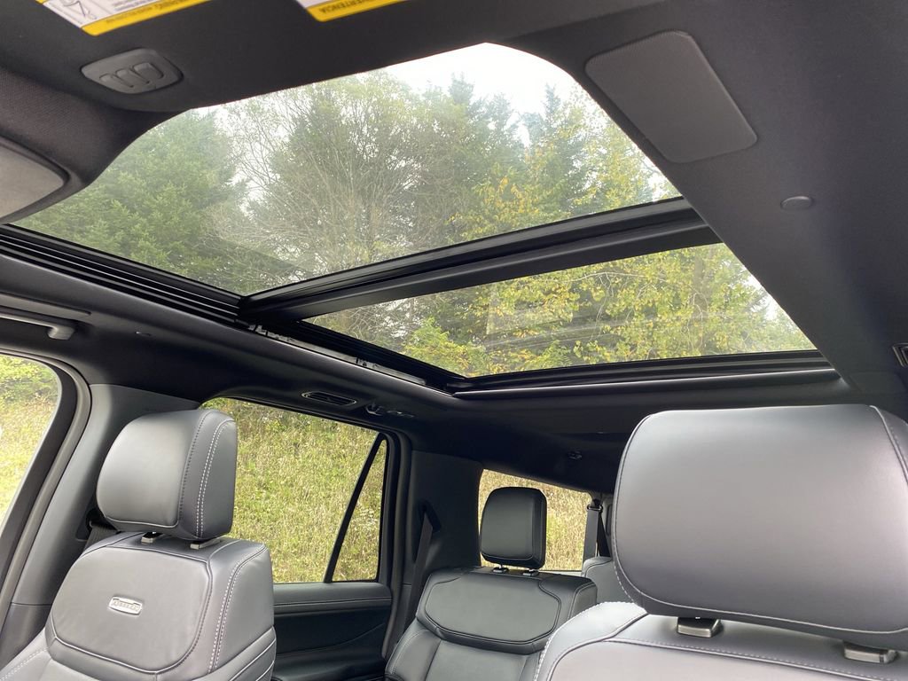New 2025 Ford Expedition Max Platinum image 7
