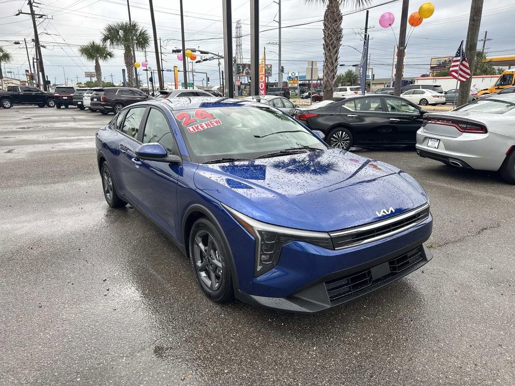Used 2025 Kia K4 FWD image 1