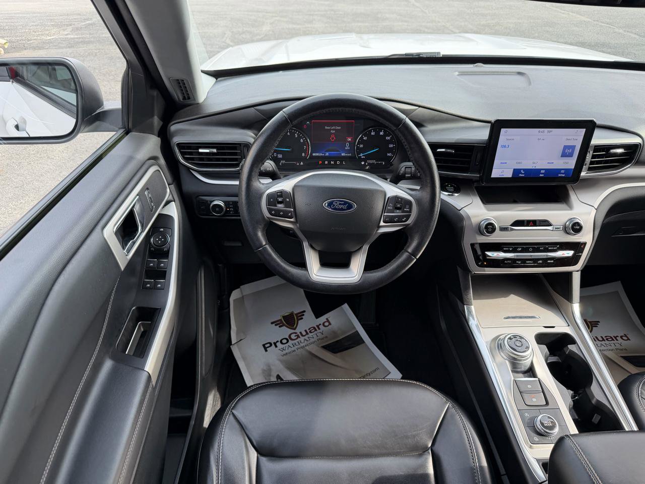 Used 2021 Ford Explorer XLT w/ Equipment Group 202A image 16