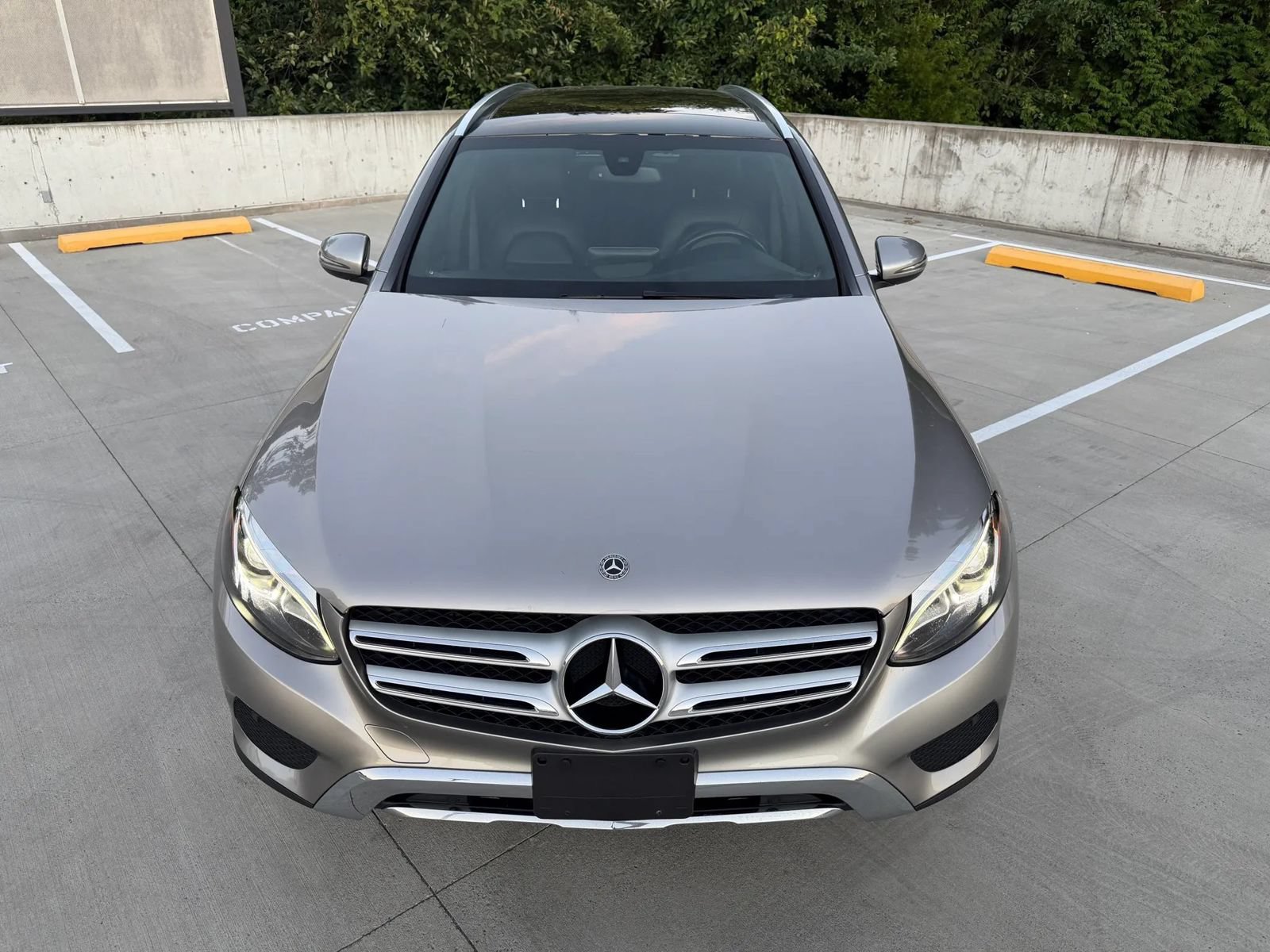 Used 2019 Mercedes-Benz GLC 300 4MATIC image 4