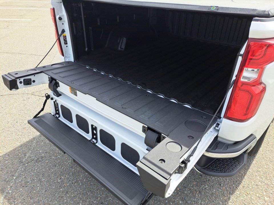 Certified 2025 Chevrolet Silverado 1500 LTZ w/ LTZ Convenience Package II image 25