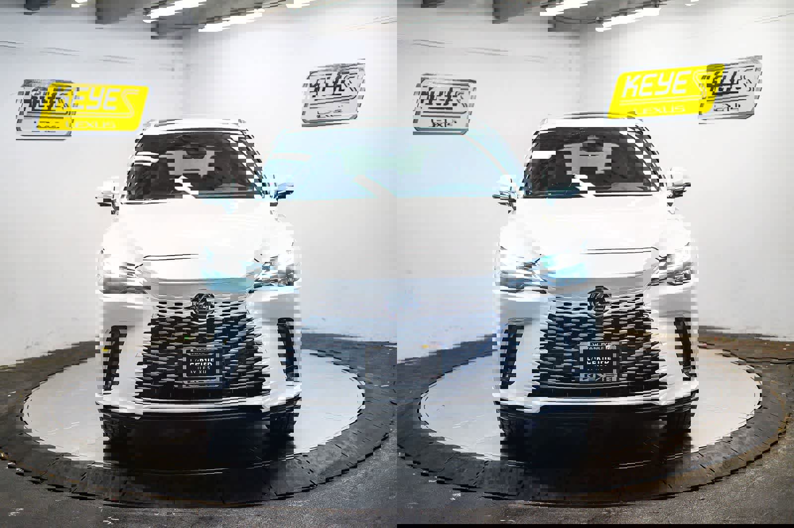 Used 2024 Lexus RX 350 Premium w/ Accessory Package (Z1) FWD image 6