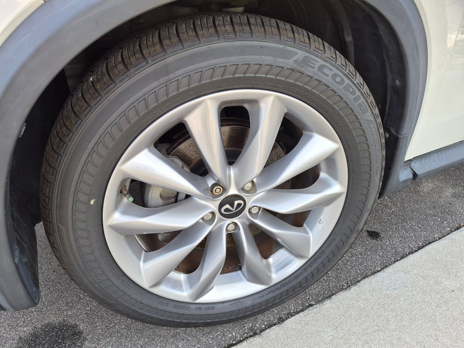 Used 2021 INFINITI QX50 Luxe FWD image 9