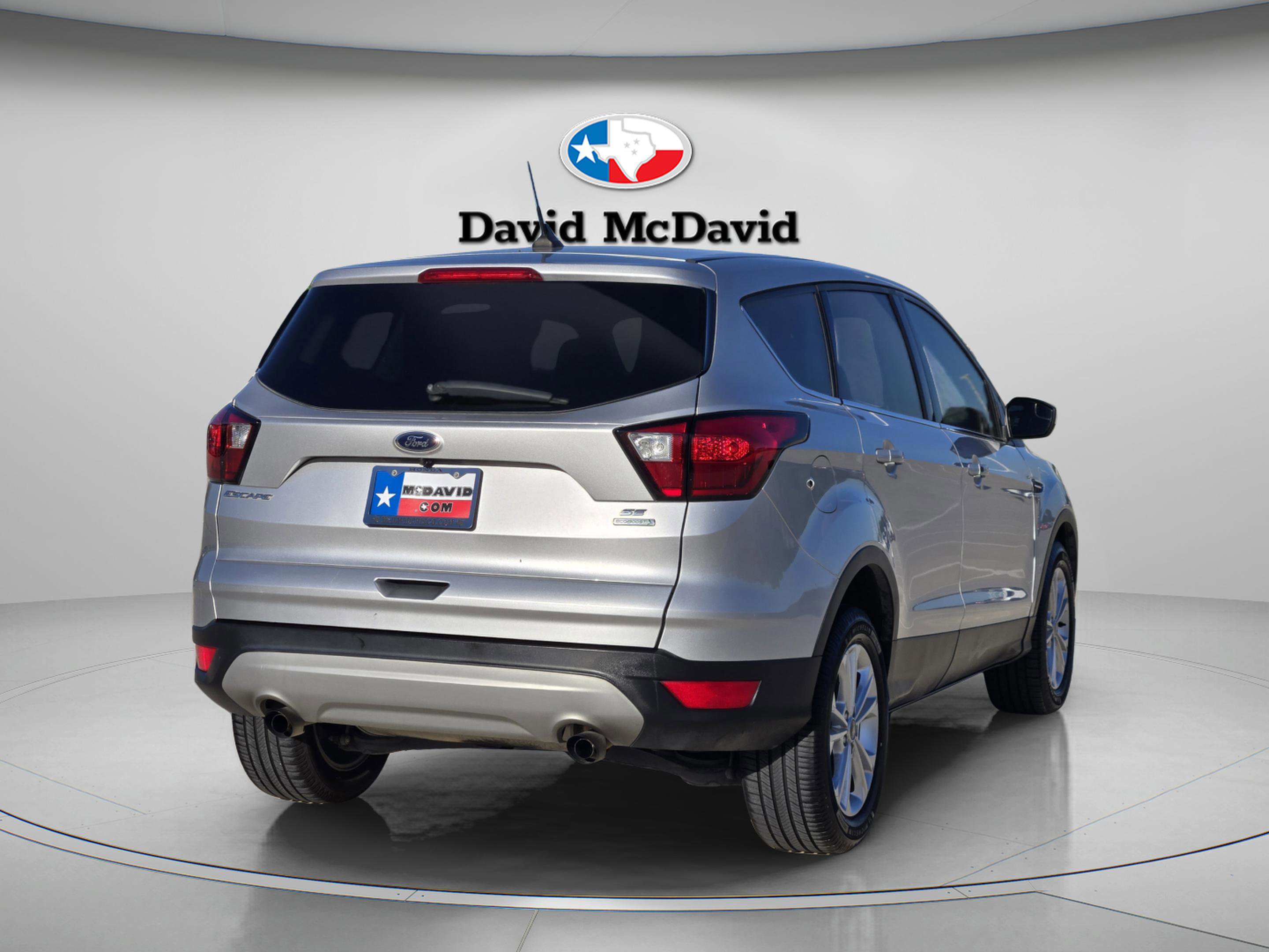 Used 2019 Ford Escape SE FWD image 6