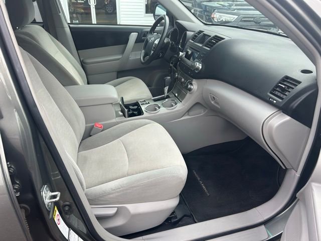 Used 2012 Toyota Highlander 4WD image 19