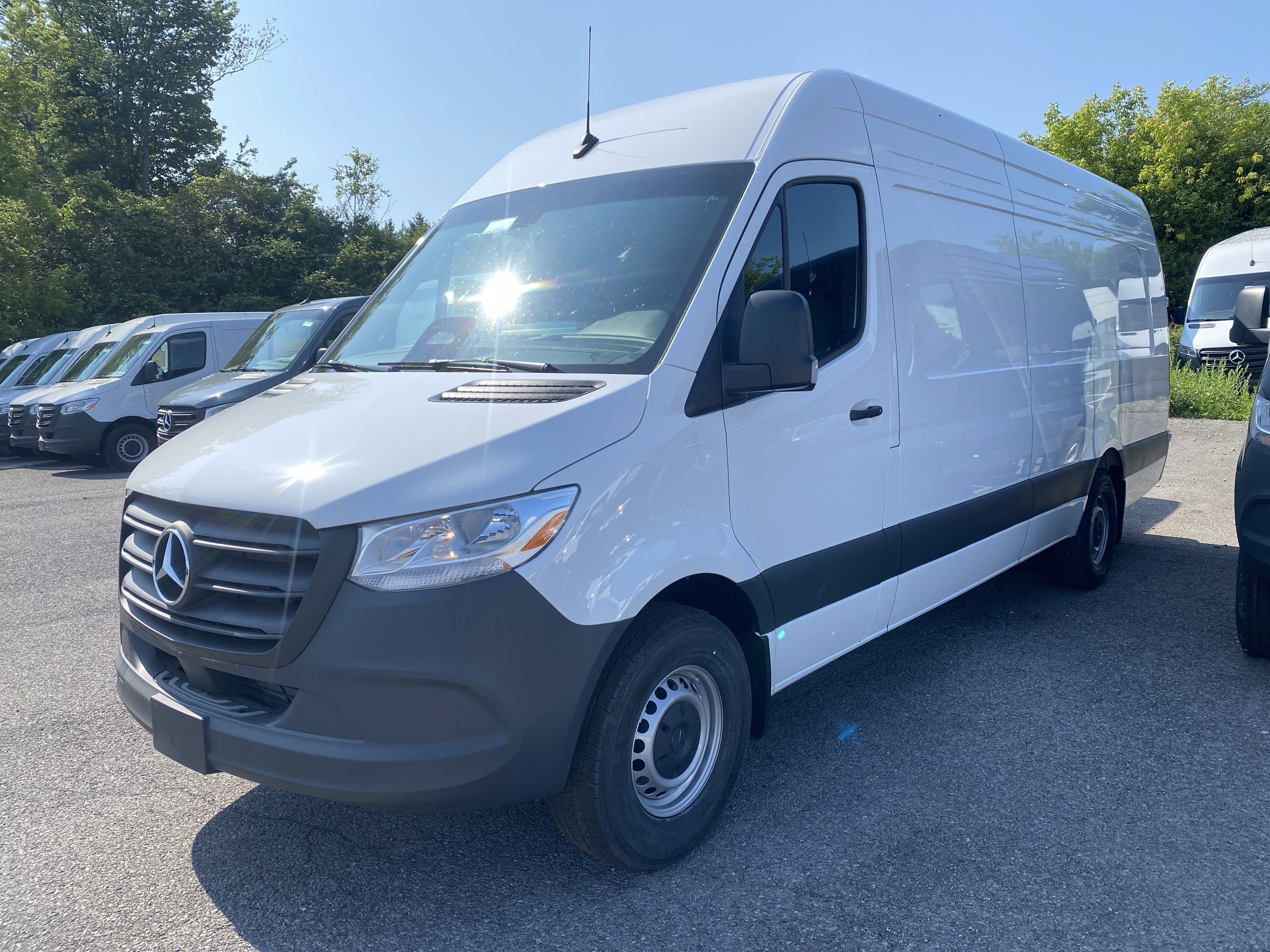 New 2025 Mercedes-Benz Sprinter 2500 image 4