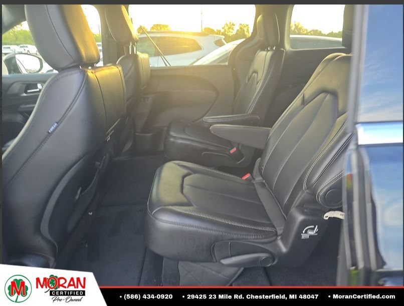 Used 2026 Chrysler Pacifica Select FWD image 7