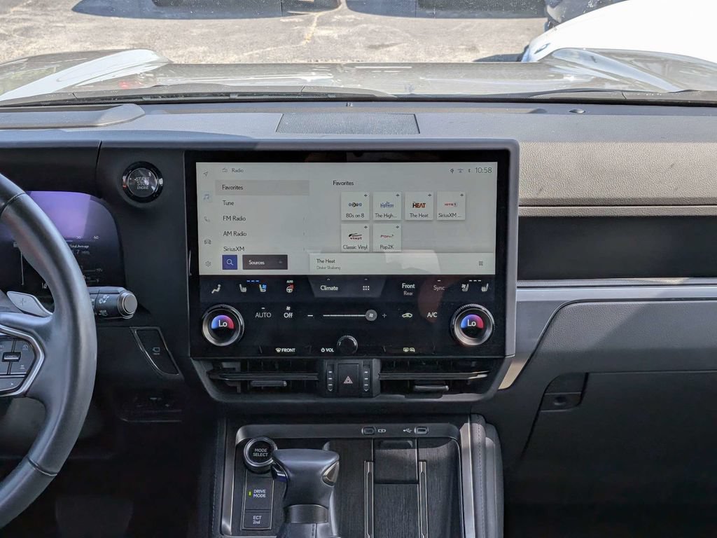 Used 2024 Lexus GX 550 w/ Cold Area Package AWD/4WD image 15