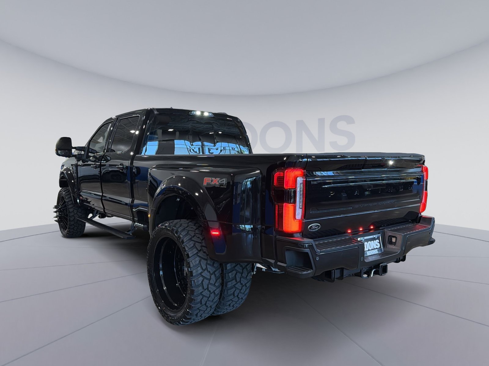 New 2026 Ford F450 Platinum w/ Platinum Plus Package AWD/4WD image 4