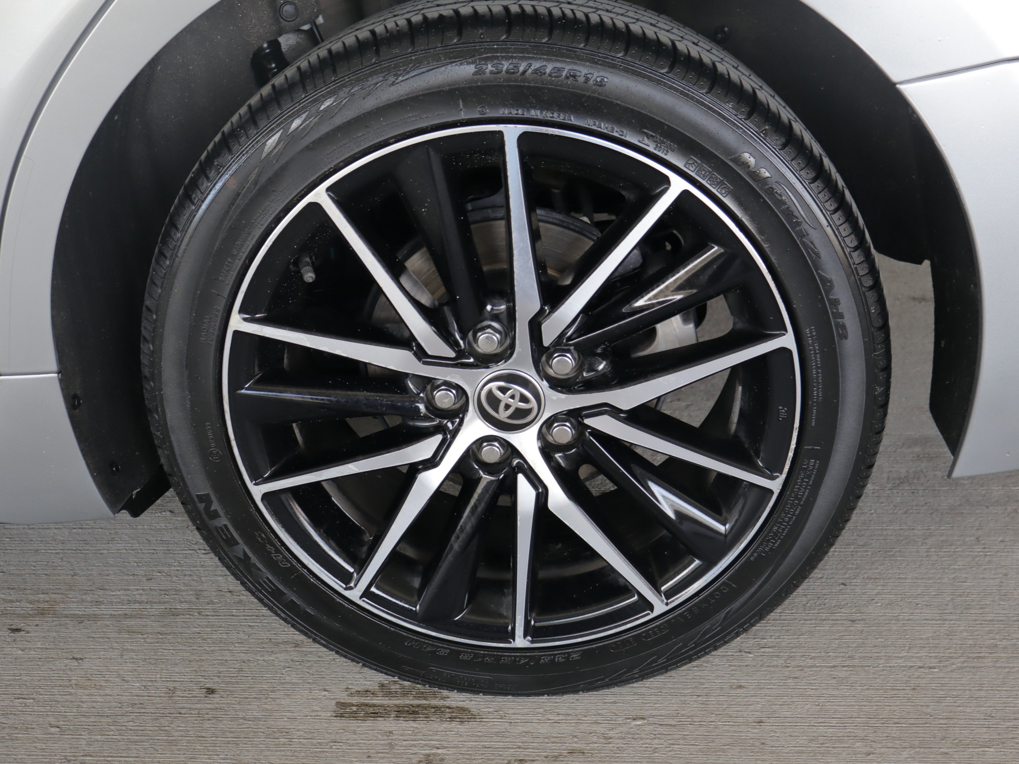 Used 2021 Toyota Camry SE w/ Convenience Package FWD image 25