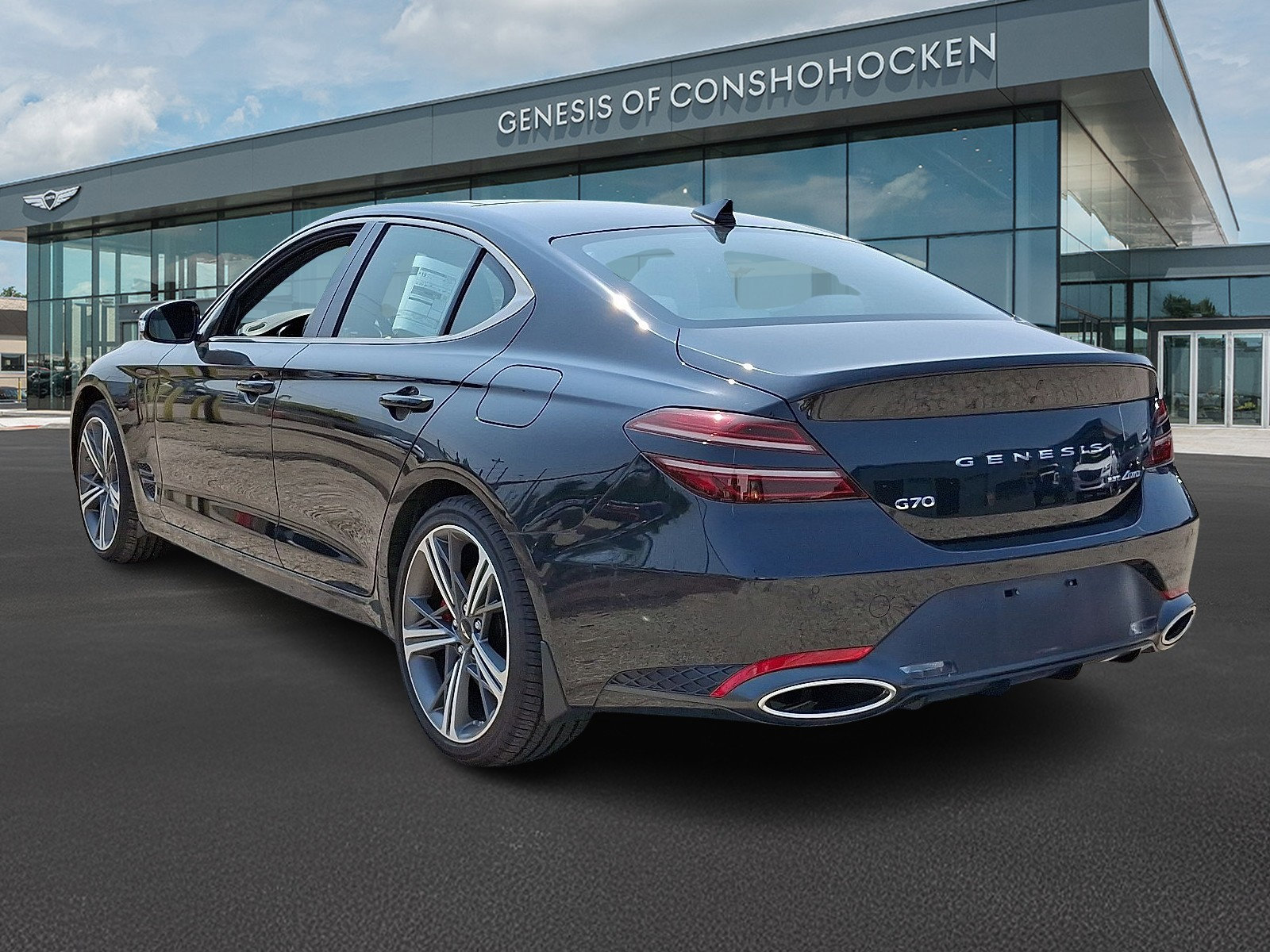 Used 2025 Genesis G70 3.3T Advanced image 4