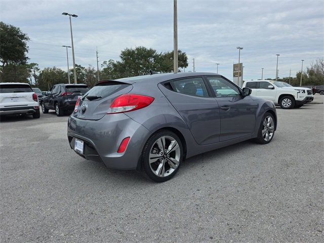 Used 2016 Hyundai Veloster w/ Option Group 02 image 3