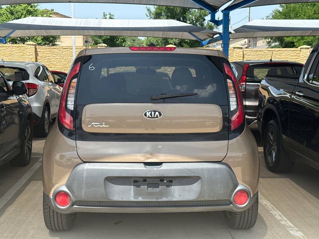 Used 2014 Kia Soul + FWD image 5