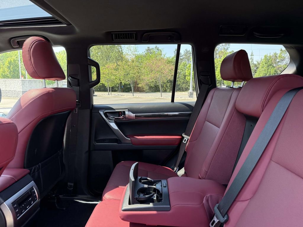Used 2023 Lexus GX 460 Premium w/ Premium Package AWD/4WD image 17