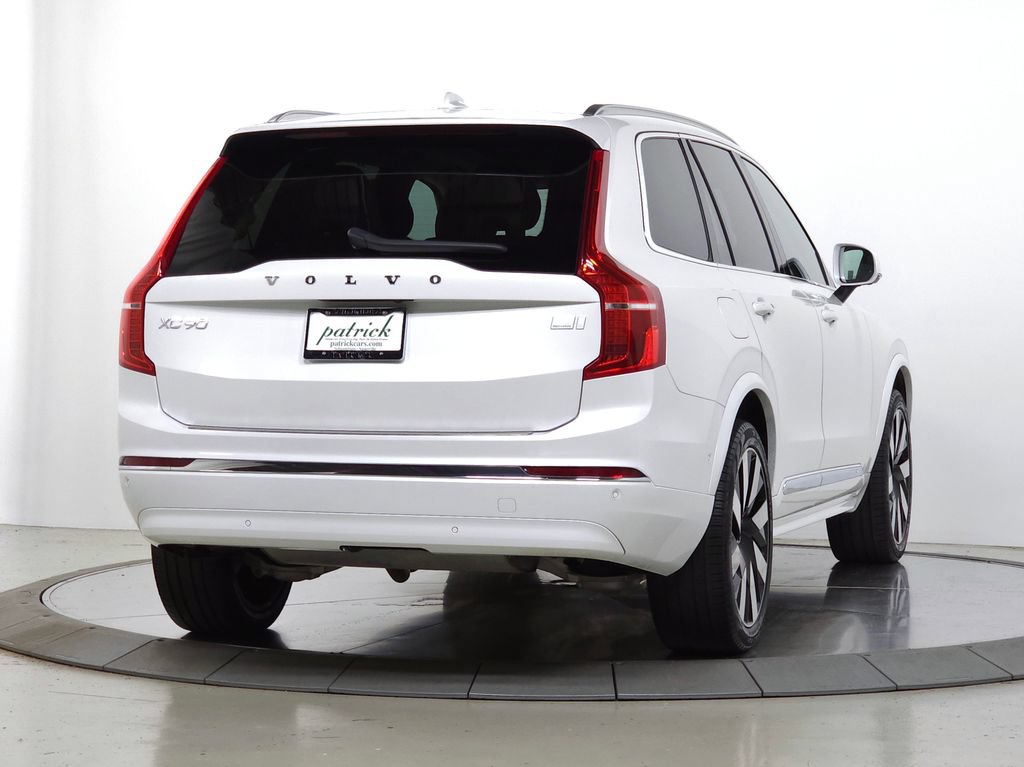 Certified 2023 Volvo XC90 T8 Ultimate w/ Lounge Package AWD/4WD image 11
