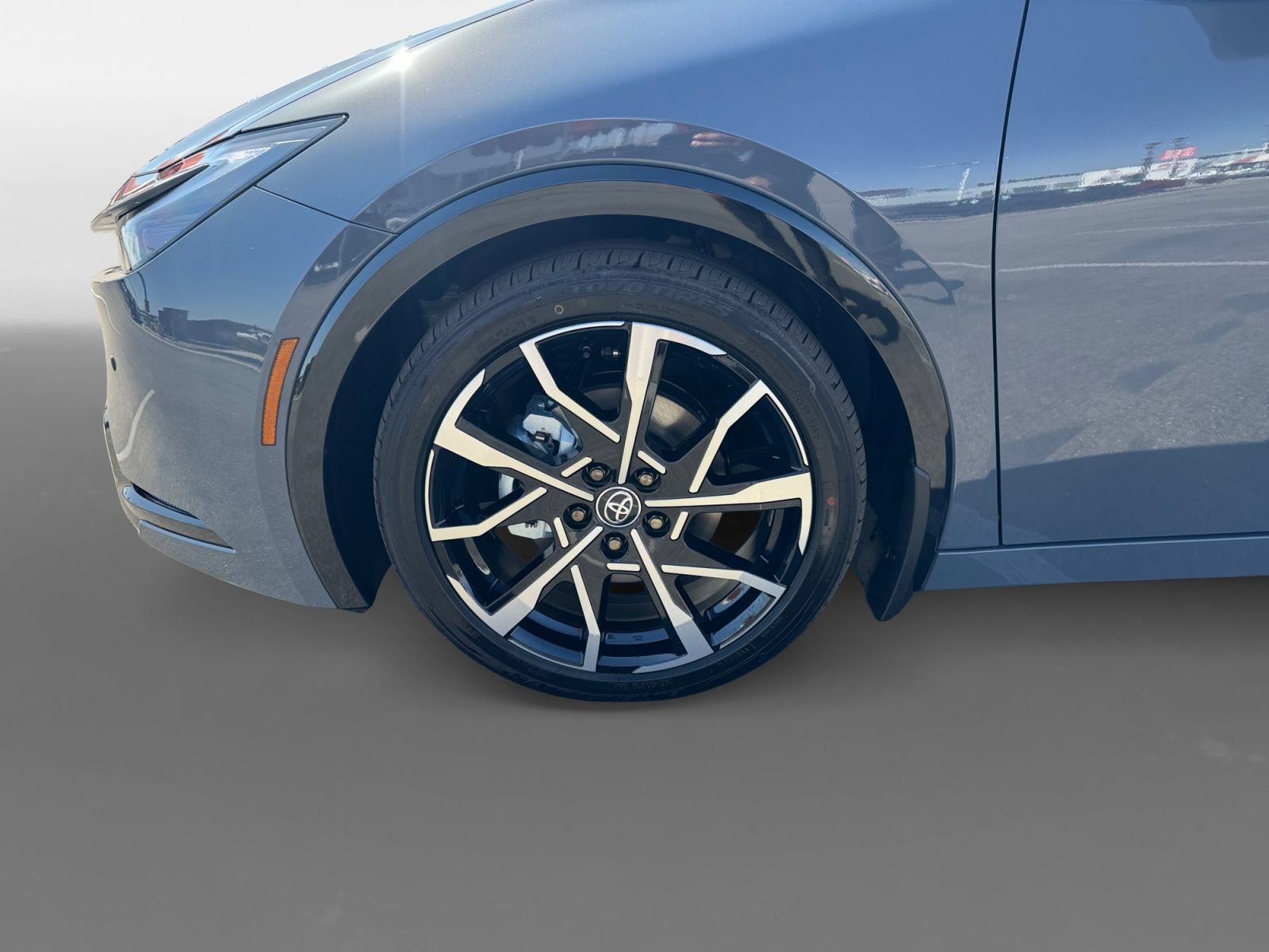 New 2026 Toyota Prius Plug-In Hybrid FWD image 14