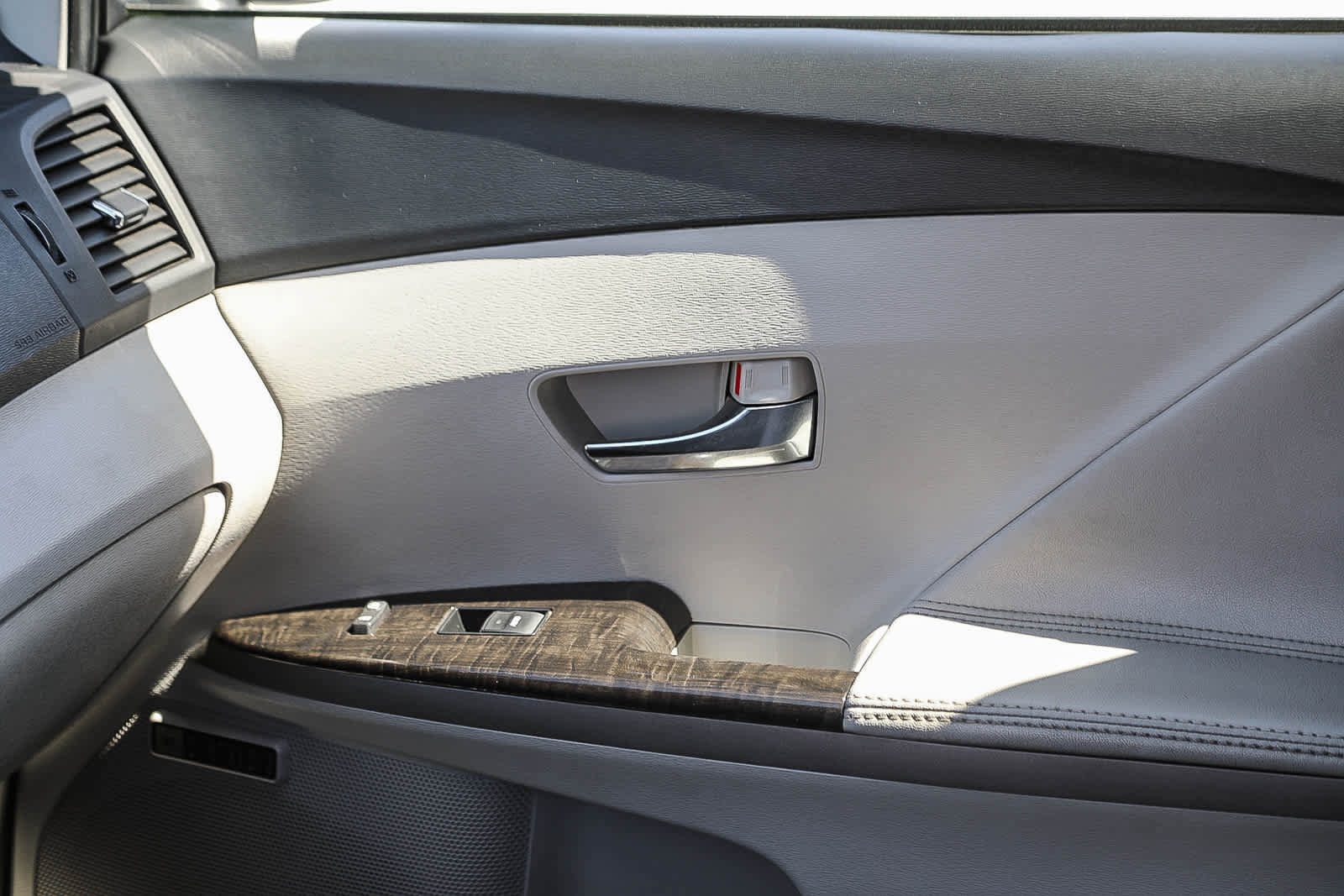 Used 2015 Toyota Venza XLE w/ XLE Premium Package image 21