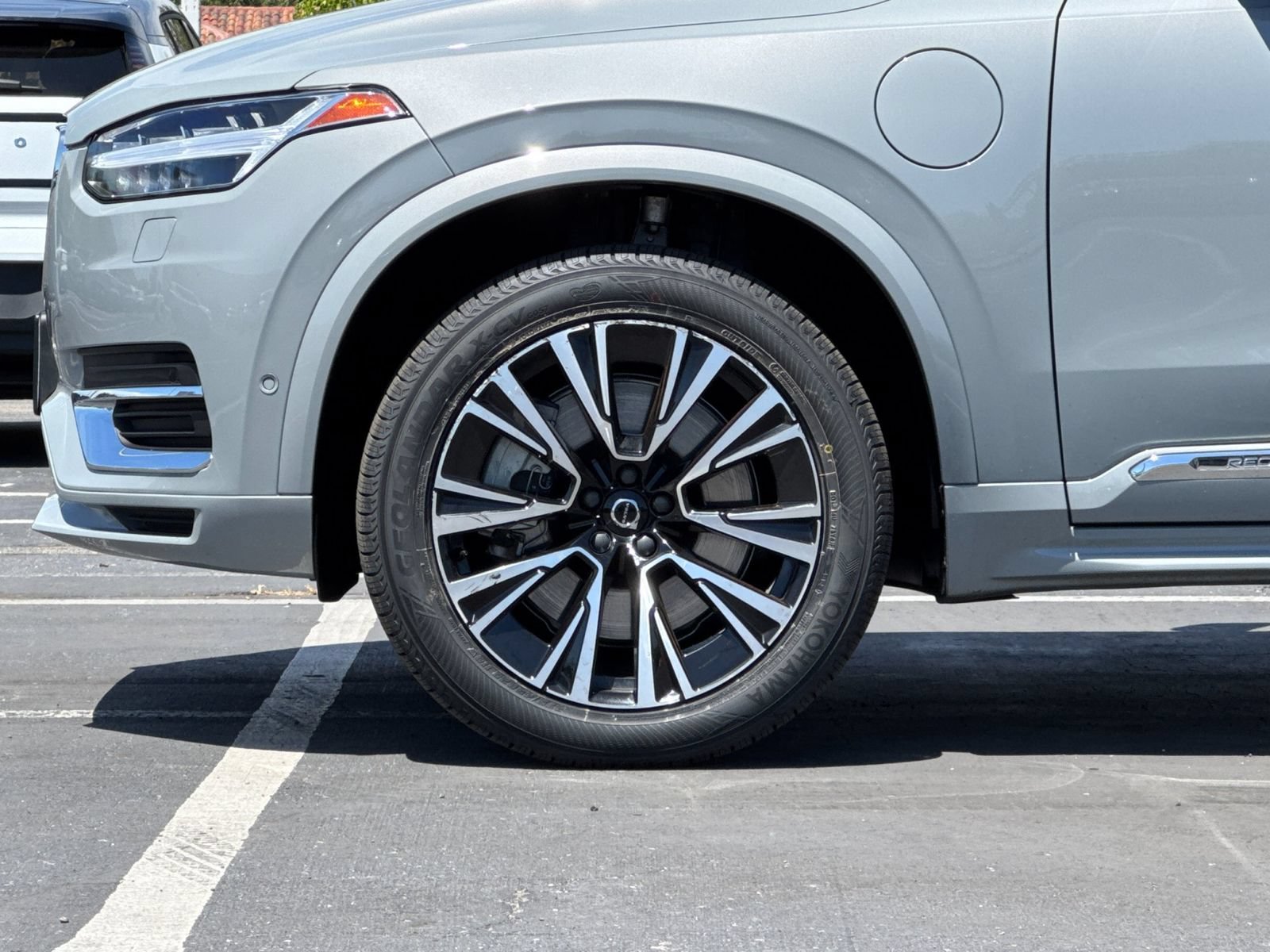 Certified 2024 Volvo XC90 T8 Plus w/ Protection Package Premier AWD/4WD image 32