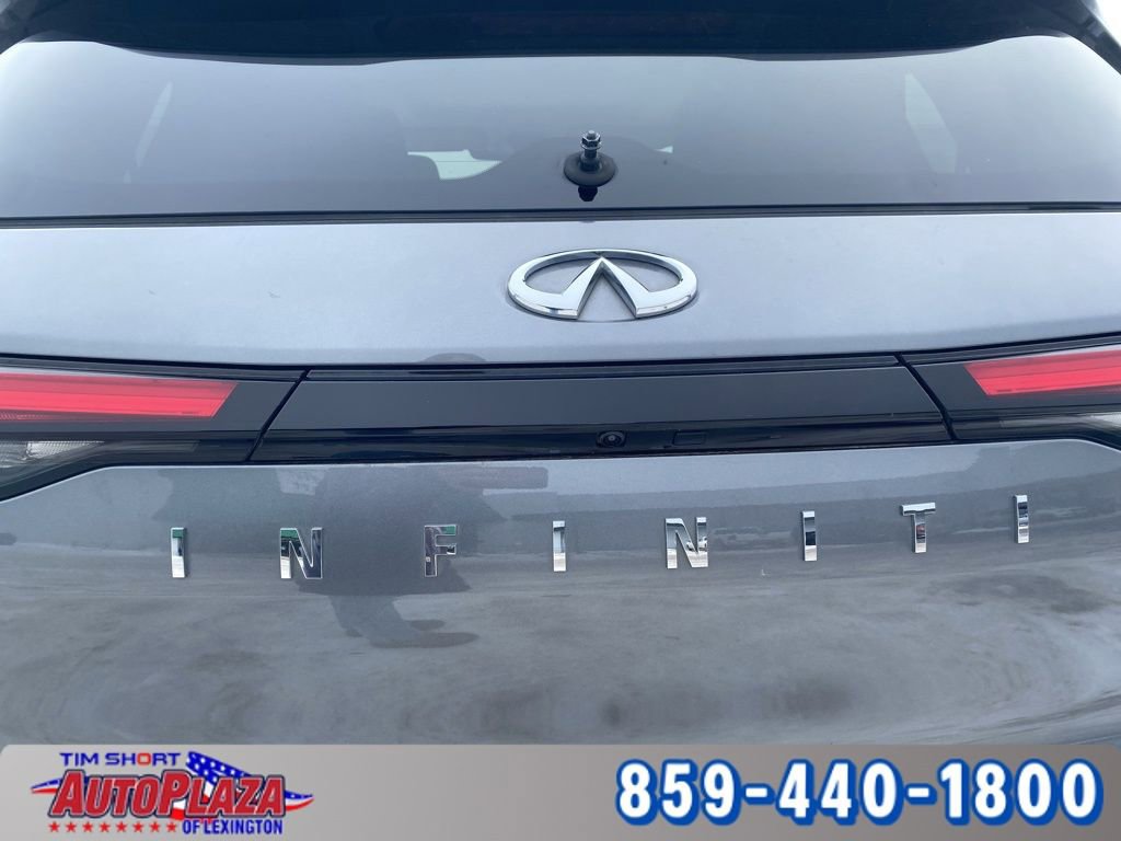 Used 2023 INFINITI QX60 Luxe image 17