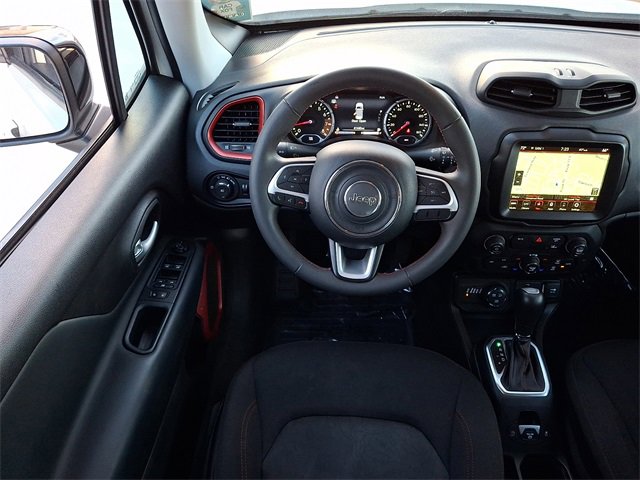 Used 2023 Jeep Renegade Trailhawk image 11