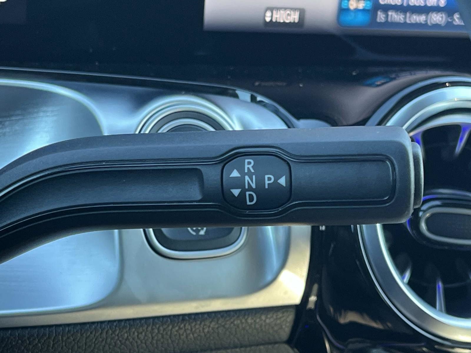 Certified 2024 Mercedes-Benz GLB 250 image 32