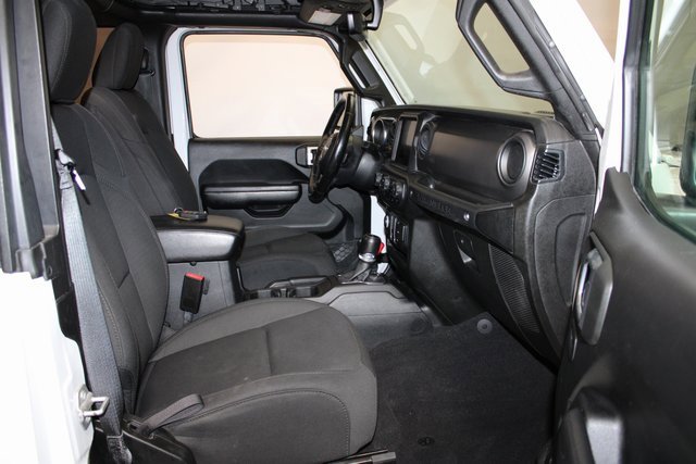 Used 2021 Jeep Wrangler Sport image 12