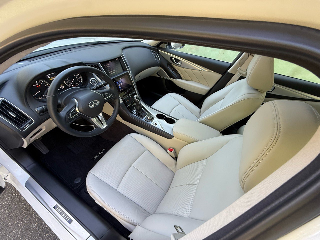 Used 2024 INFINITI Q50 Luxe w/ Cargo Package AWD/4WD image 5