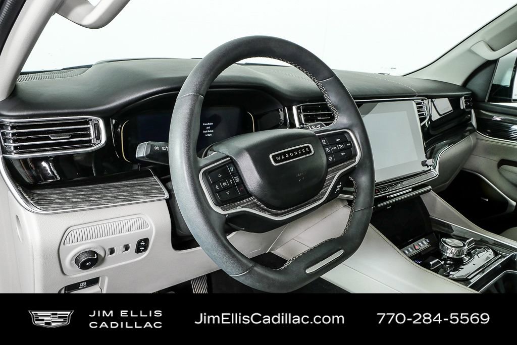 Used 2022 Jeep Wagoneer Series III w/ Premium Group I image 4