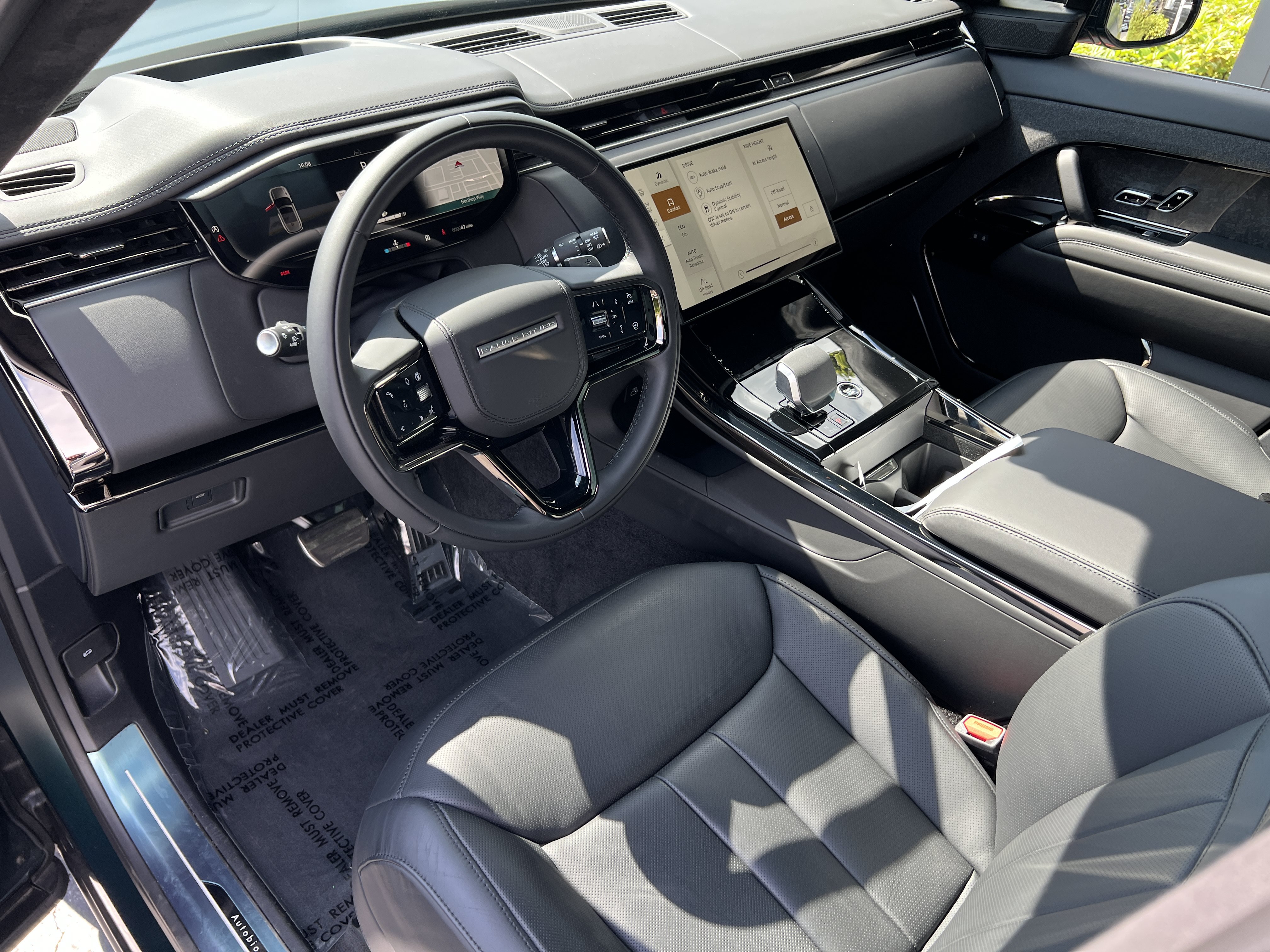 New 2025 Land Rover Range Rover Sport Autobiography AWD/4WD image 21