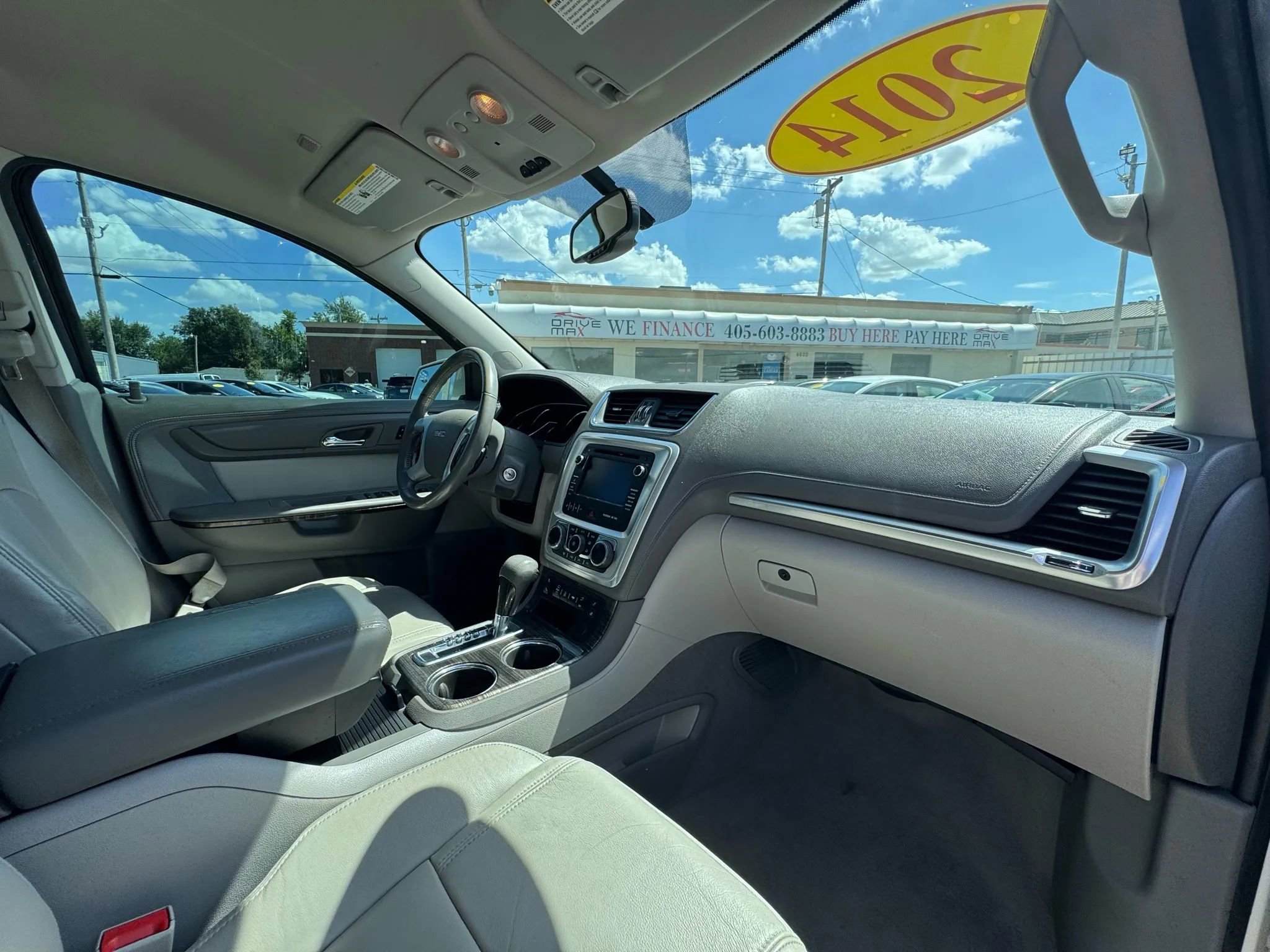 Used 2014 GMC Acadia SLT image 31