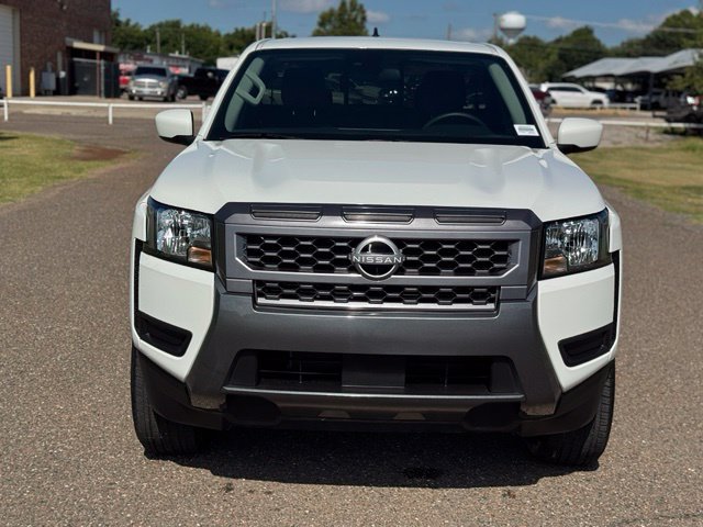 Used 2025 Nissan Frontier SV RWD image 2