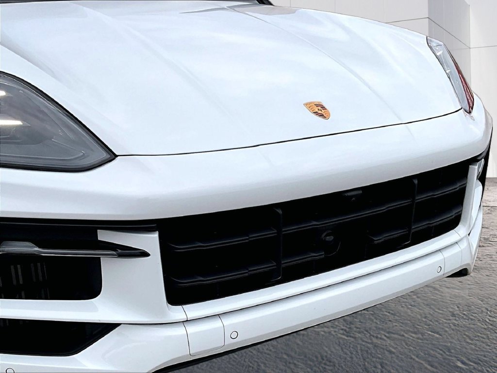 Certified 2025 Porsche Cayenne S AWD/4WD image 20