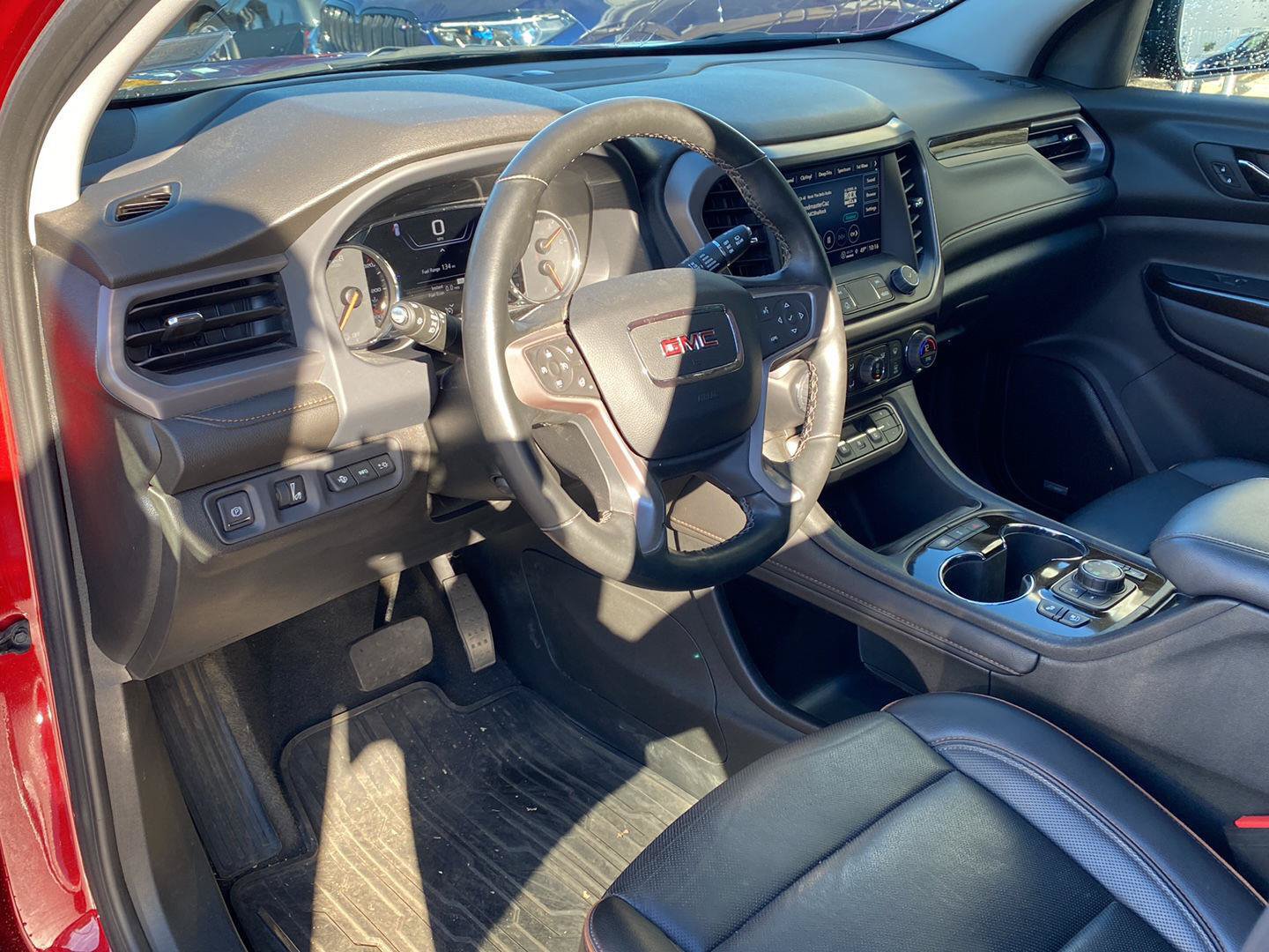 Used 2023 GMC Acadia AT4 w/ Technology Package AWD/4WD image 10