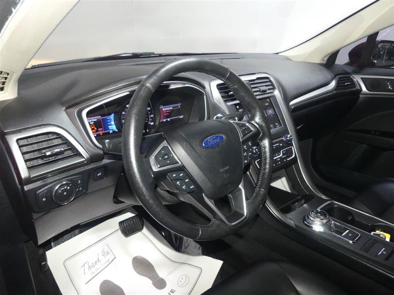 Used 2017 Ford Fusion SE w/ Equipment Group 201A FWD image 22