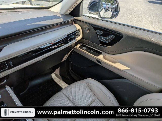 Certified 2022 Lincoln Aviator Reserve RWD image 18