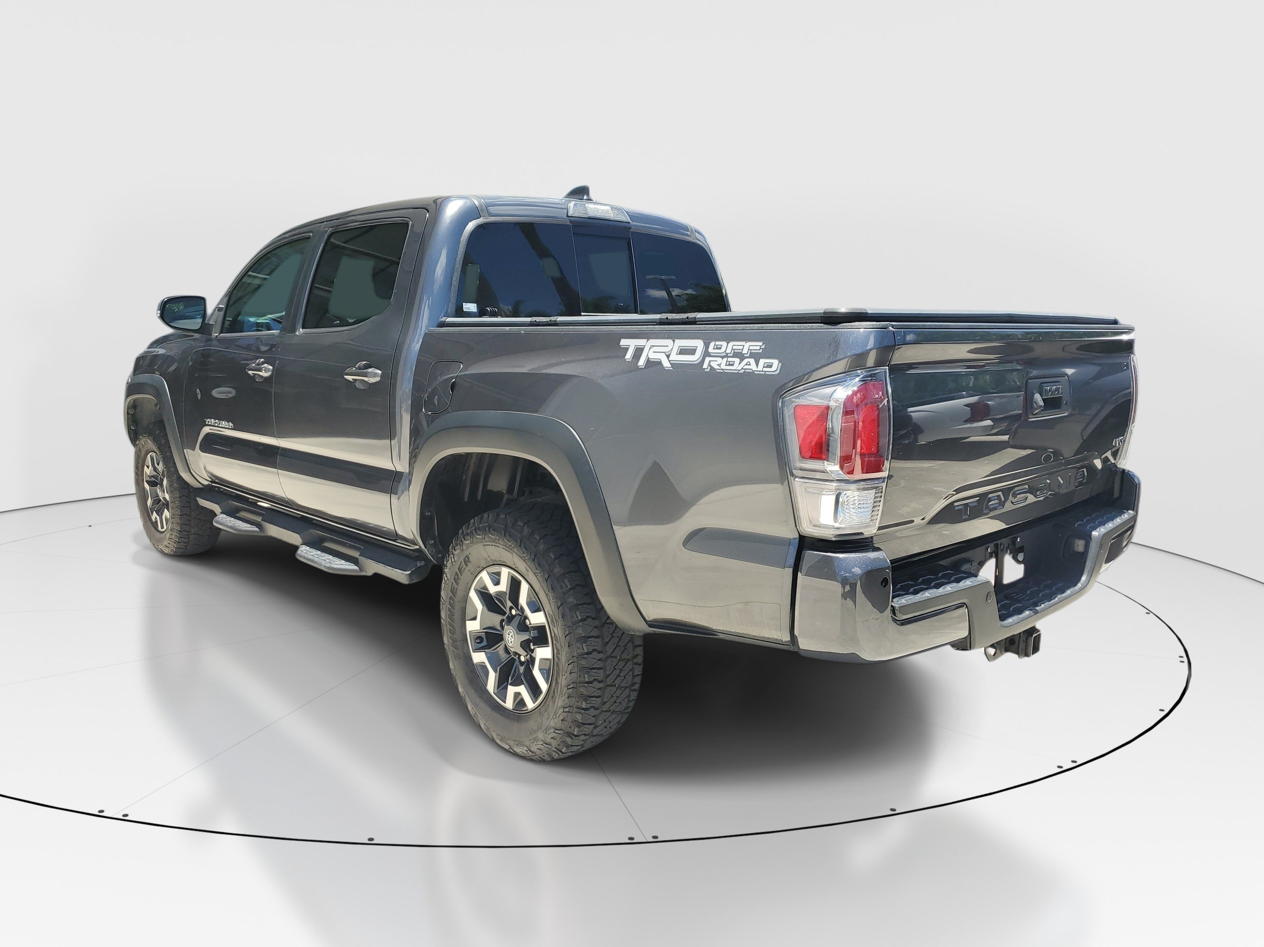 Used 2022 Toyota Tacoma TRD Off-Road w/ Technology Package RWD image 4
