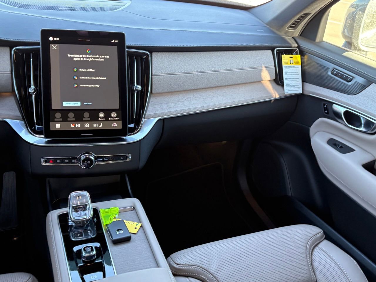 New 2026 Volvo XC90 B5 Ultra w/ Protection Package Premier image 13