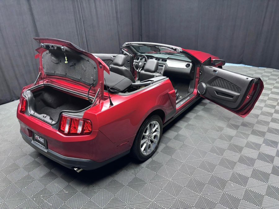 Used 2010 Ford Mustang Premium image 31