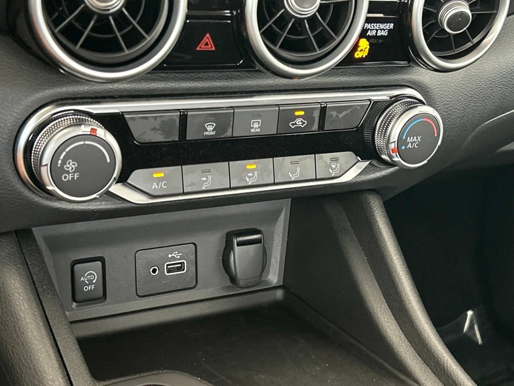 Certified 2025 Nissan Sentra S FWD image 32