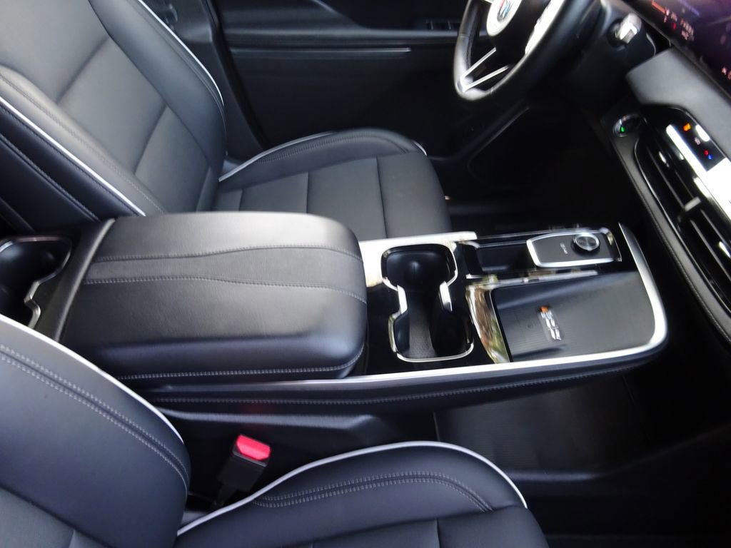 Certified 2025 Buick Enclave Preferred AWD/4WD image 21