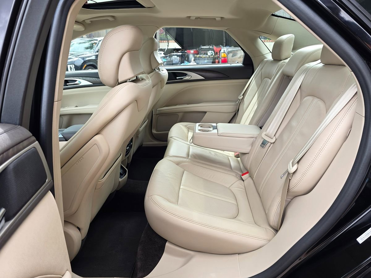 Used 2017 Lincoln MKZ Reserve image 22