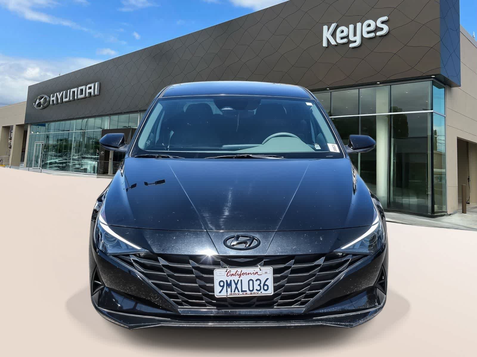 Certified 2023 Hyundai Elantra SE FWD image 2