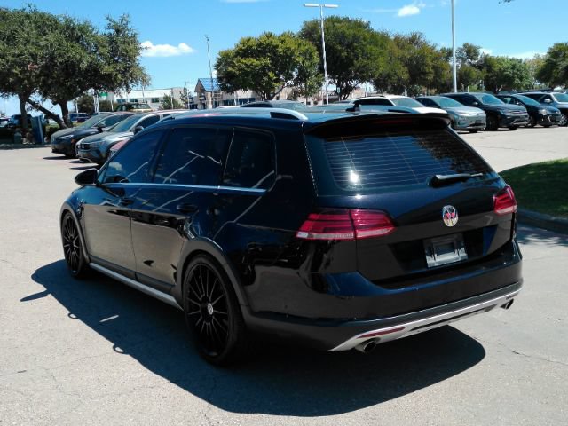 Used 2018 Volkswagen Golf Alltrack SE AWD/4WD image 11