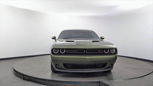 Used 2018 Dodge Challenger R/T w/ Performance Handling Group RWD image 12